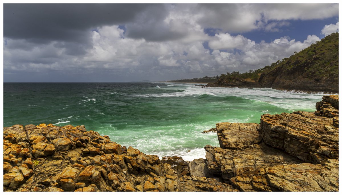 34_mediaOZ's tweet image. The coast 

#polarprointhewild #kuhlmountainculture #3leggedthing #canon #landscapephotographer  #sunshinecoast #noosa