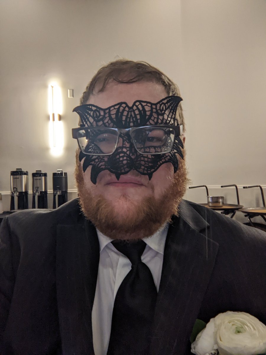 KyleVere's tweet photo. enjoying the @penguicon Masquerade #penguicon https://t.co/NUC1r8Akge