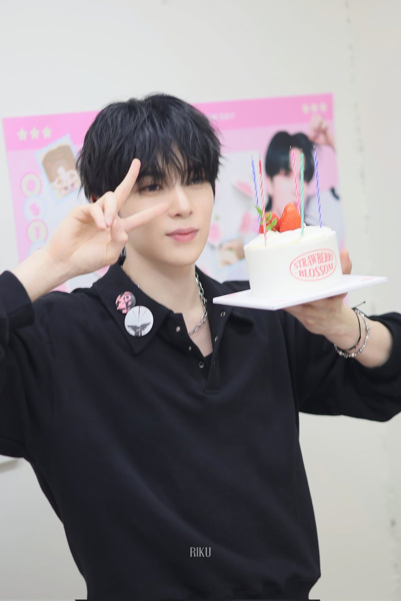 CreteTroy's tweet image. 🎂