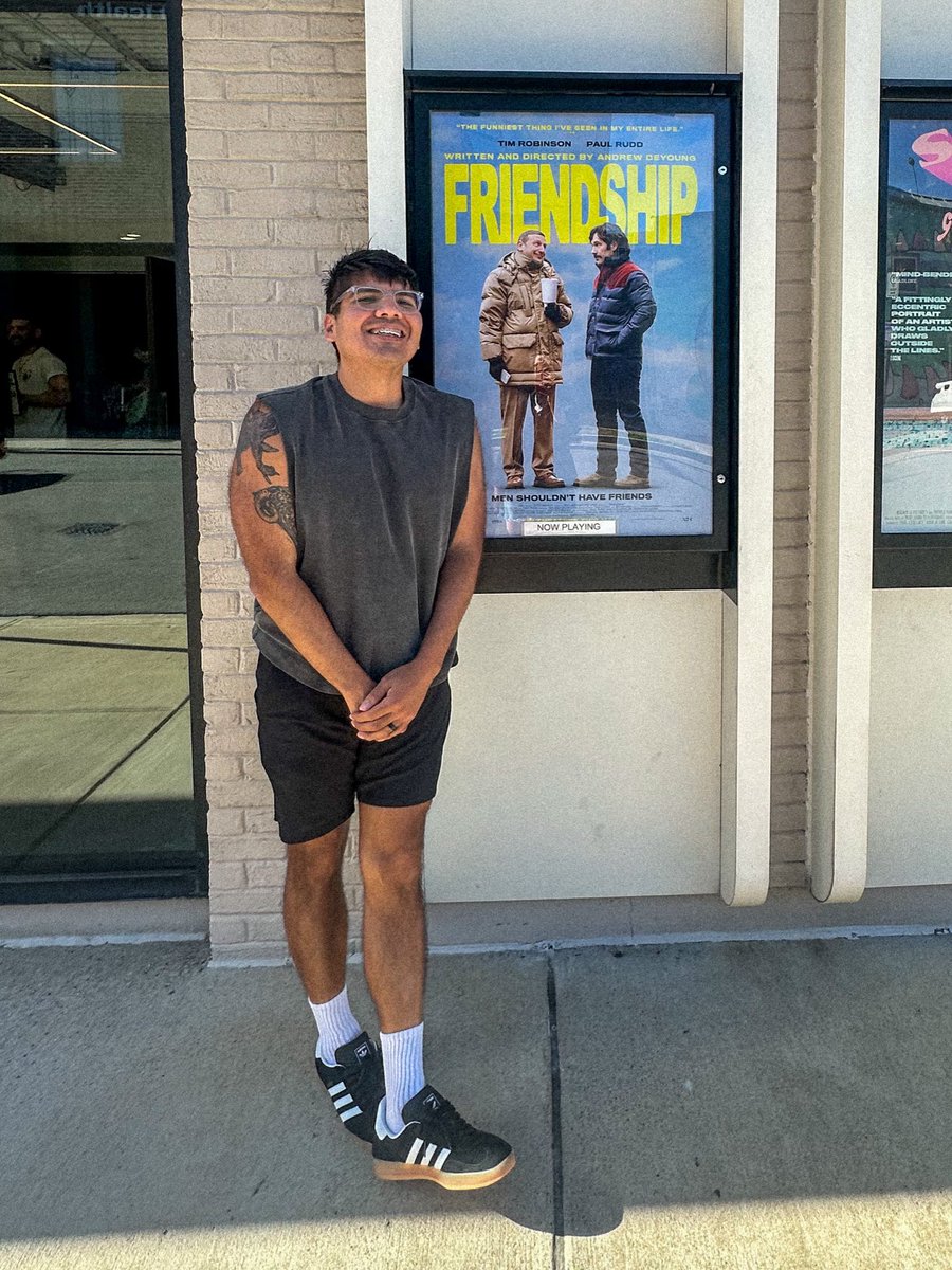 mike deestro 🍿 tweet media