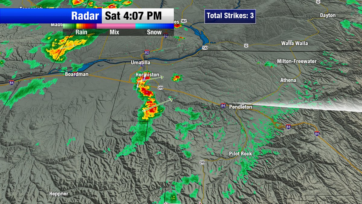 KNDUKNDO's tweet photo. Stay safe everyone. Thunderstorms near Hermiston Oregon and Moses Lake Washington. Hermiston also seeing wind gusts up to 40 mph.
#wawx #orwx #tstorms https://t.co/ozHK5BBbzY