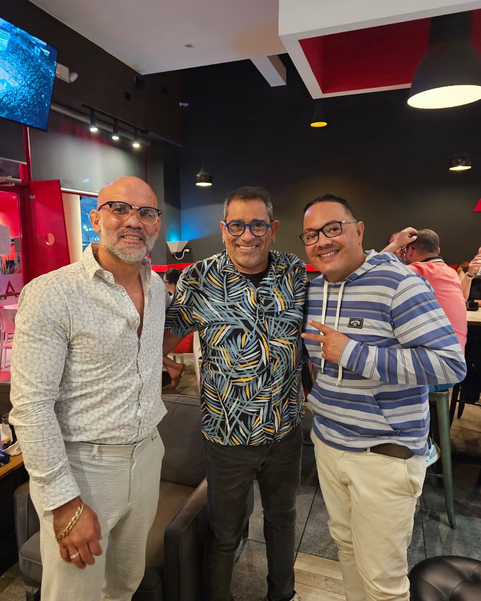 PedroAnibal's tweet photo. Junto al maestro Miki Rivera y mi gran amigo Rolando Padilla . https://t.co/L473Cw9ih4