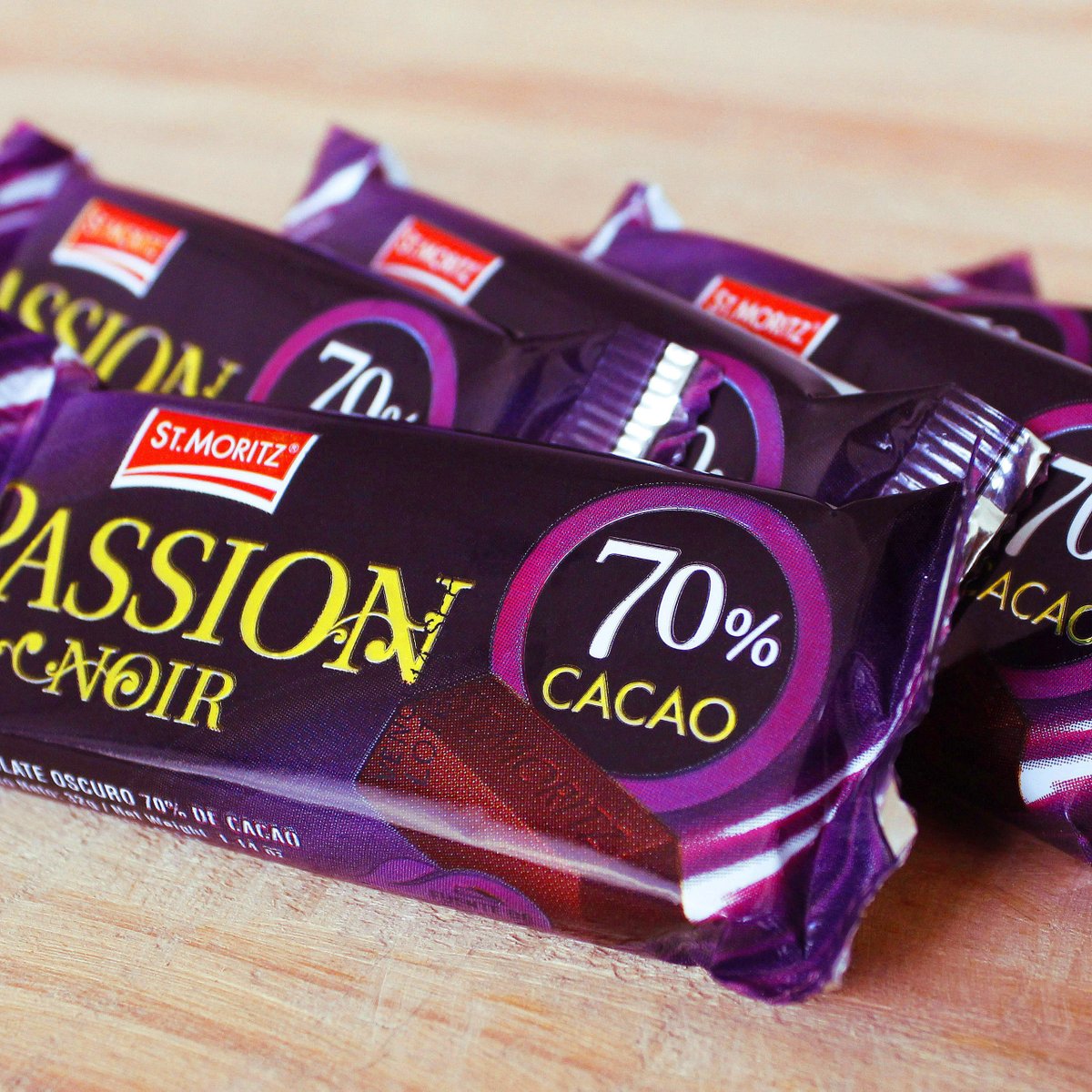 No todos los te quiero se dicen. Algunos se entregan en forma de chocolate. 🤎