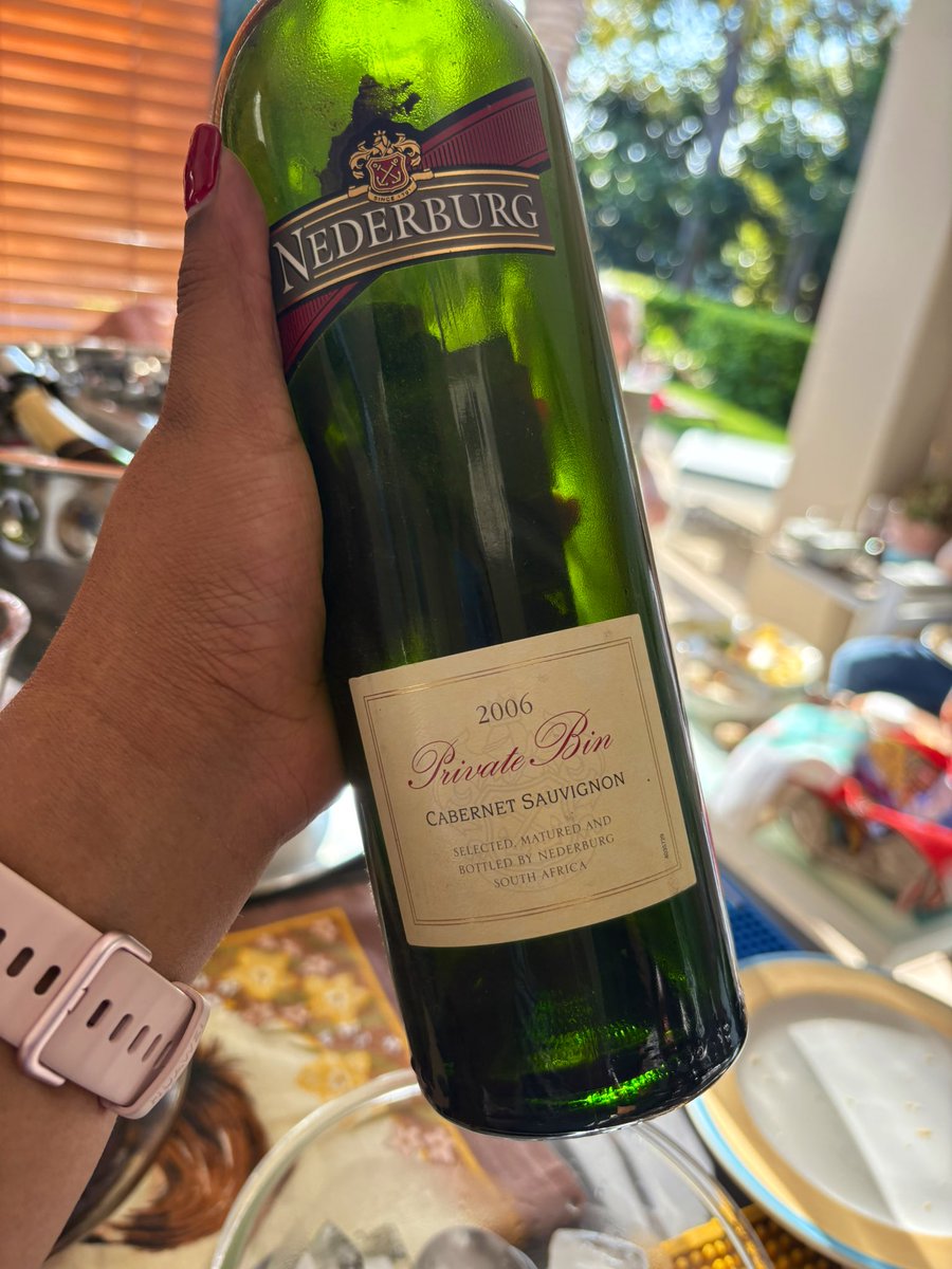 When patience pays off 💫🍷🍷
<a href="/Nederburg/">Nederburg Wines</a> decided to share one of these bottles with <a href="/thewinegirlCT/">Thewinegirlcapetown</a> <a href="/WittyWineWoman/">The Witty Wine Woman</a> &amp; #justjanet | This Gen Z showed out &amp; off and I loved it.
