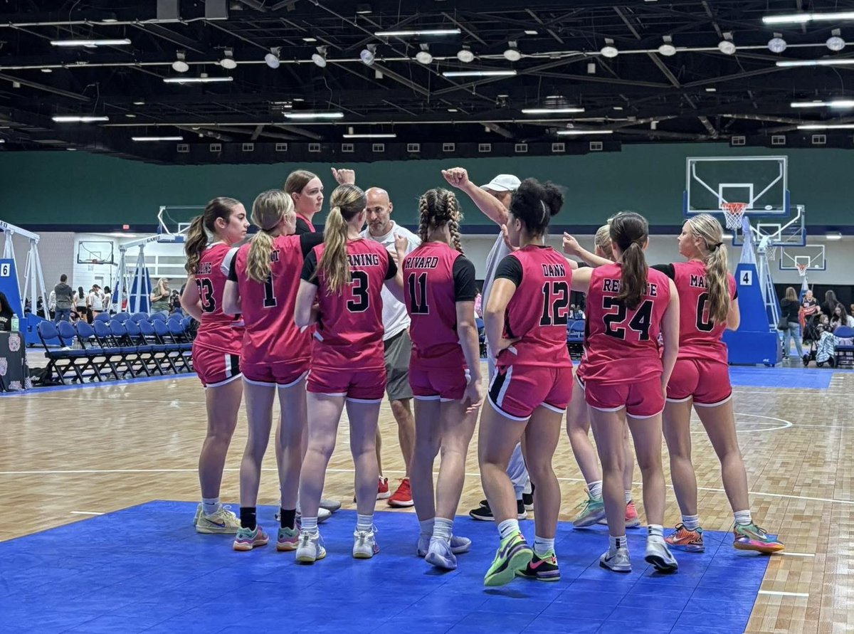 Liberty Elite 17u shook off a loss and came back with a win for game 2 <a href="/InsiderExposure/">InsiderExposure</a> Beast of the East! Win 51-27. Back on the court tonight at 8pm at the Sportsplex Court 1. 
Liberty Elite V Big Time Panthers
Win 51-27
#11 <a href="/Kayla_Rivard/">Kayla Rivard ‘26</a> 11P 3R 1A
#1 <a href="/LexieHoops2026/">Lexie Hart</a> 11P 2R 2A