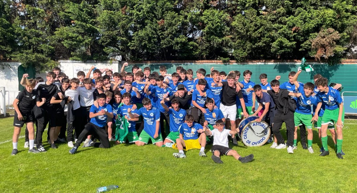 🎉¡FELICIDADES!🎉 Nuestro equipo 3ª Cadete "A" #FútbolCAO logra el CAMPEONATO Y EL ASCENSO a la CATEGORÍA DE PLATA 🥈⚽ Representando con orgullo los VALORES de nuestro club 💙💪 ¡Enhorabuena, equipo! ¡A seguir soñando juntos! 🚀🙌 #SomosCAO