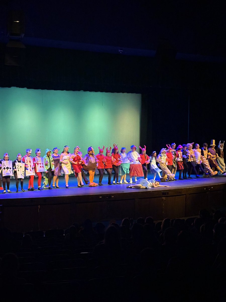 Lewiston-Porter MS tweet media