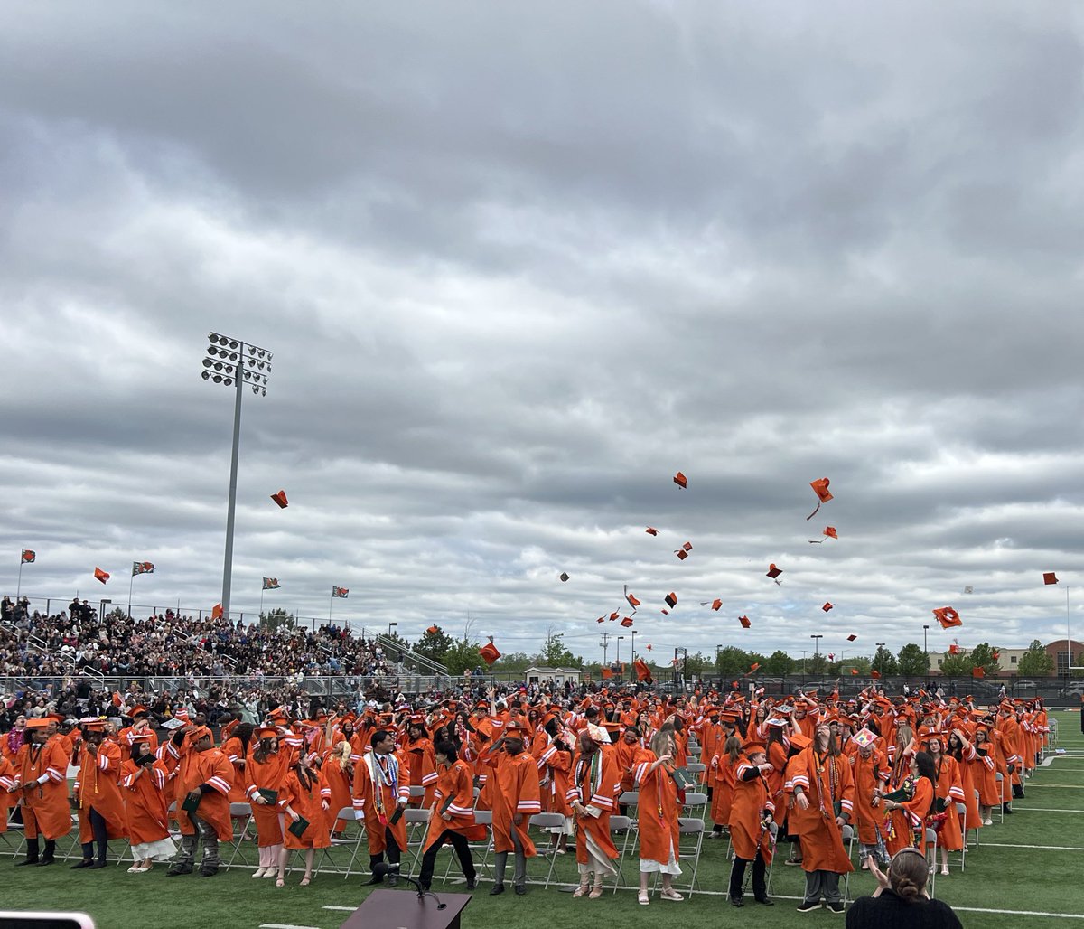 MinaGriffith202's tweet photo. Congratulations to all of our D202 graduates. We can’t wait to see what your future brings. @d202schools https://t.co/uHuPDBZWOI