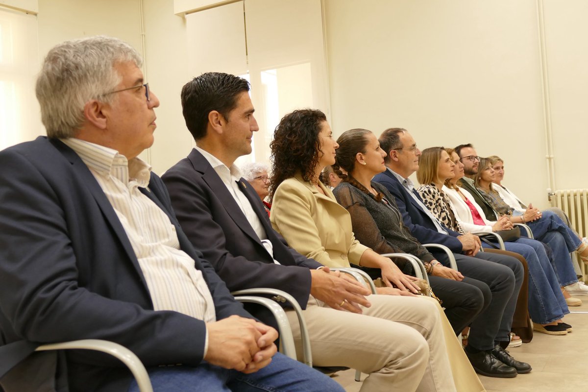 PPC_Figueres's tweet photo. Una delegació d’Alcalá la Real participa aquest cap de setmana en els actes commemoratius dels 150 anys de la mort de Pep Ventura

Es recupera l’agermanament entre Figueres i la ciutat andalusa, on va néixer el compositor sardanístic. https://t.co/CxyDRrVk7N