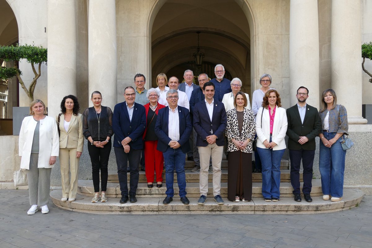 PPC_Figueres's tweet photo. Una delegació d’Alcalá la Real participa aquest cap de setmana en els actes commemoratius dels 150 anys de la mort de Pep Ventura

Es recupera l’agermanament entre Figueres i la ciutat andalusa, on va néixer el compositor sardanístic. https://t.co/CxyDRrVk7N