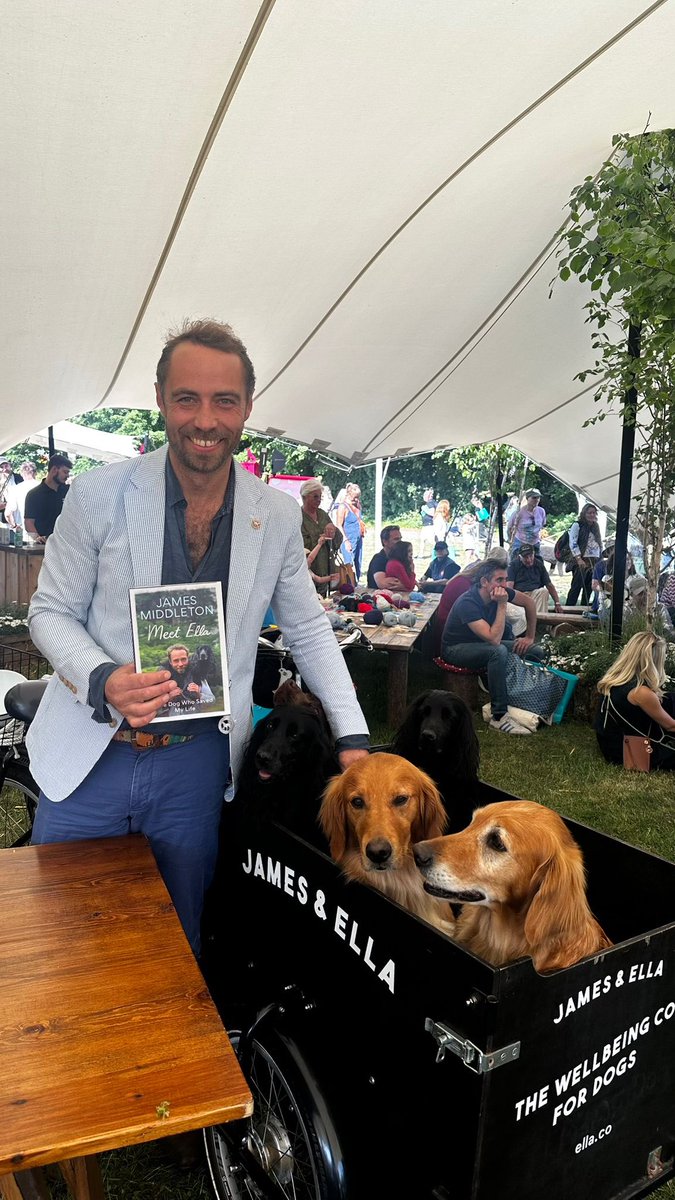 DT_VIPsuppawt's tweet photo. Lovely to see so many dog fans at #Goodwoof today, including @DogsTrust ambassadors James Middleton and @clarebalding 🐶 🐕 🐩 https://t.co/dKrqjLGBPs
