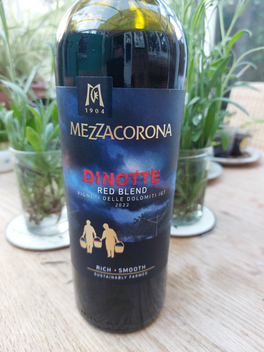 On the eve of Eurovision.  An apt wine to open.  Trying to be sophisticated, not succeeding.  A <a href="/Rylan/">R Y L A N</a> in the vinous offering.  <a href="/WineSociety/">Wine Society</a>