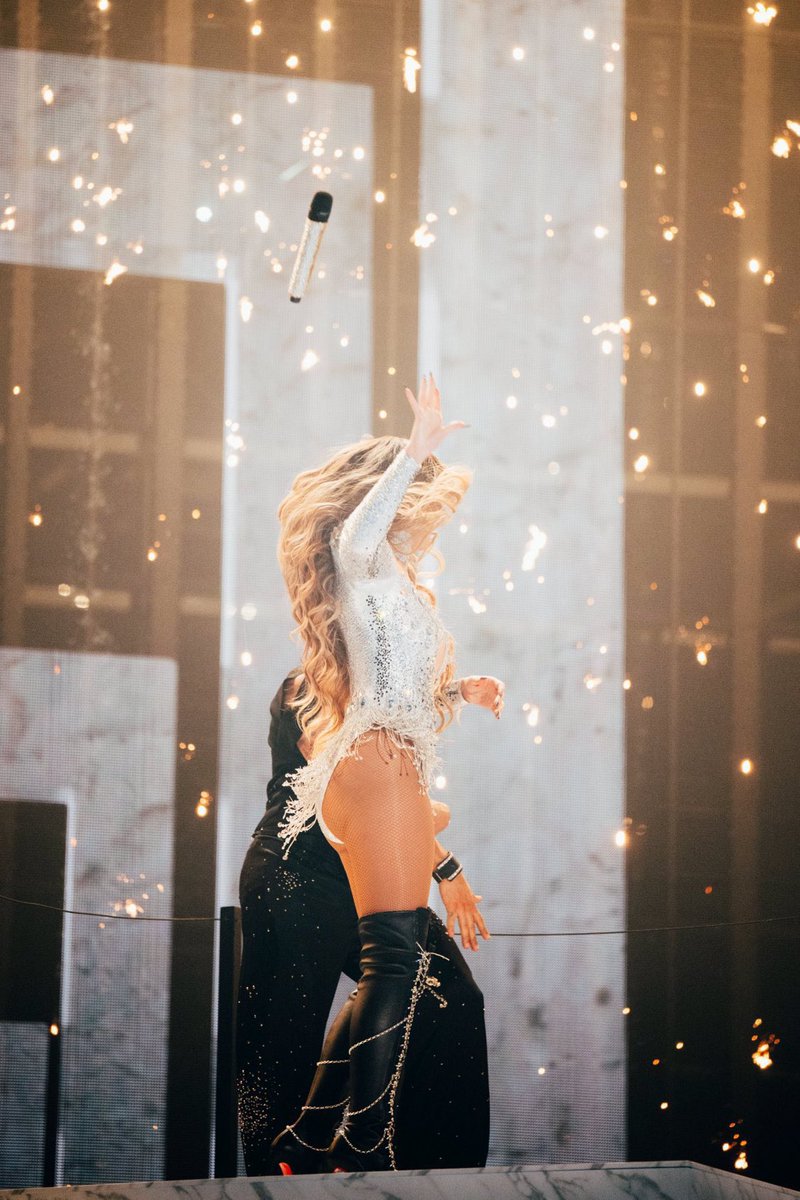PekeGriffyn's tweet photo. Disfrútalo Melody! 🍀🇪🇸
T lo has ganado. 😉 #EurovisionRTVE #FinalEurovision #Eurovision2025 https://t.co/weCvNJOaBK