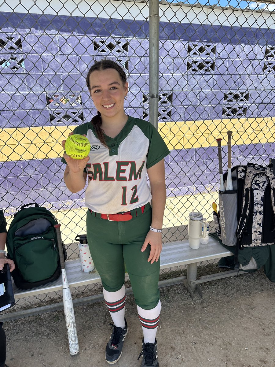 Homerun hitters Lilly Blagoue and Jaelyn Keller. Winning pitcher Reagan Shuler