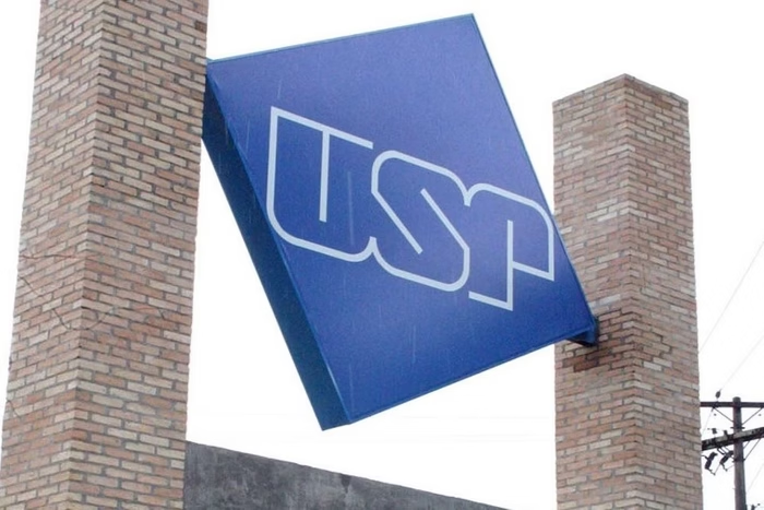 Metropoles's tweet photo. ➡️     USP libera mais de mil livros para download de graça. Veja como baixar

Todo o conteúdo está em formato PDF e pode ser acessado e baixado sem a necessidade de cadastro na USP ou preenchimento de formulários

Leia: https://t.co/l43gfIib3Y https://t.co/sTvrTtnufn