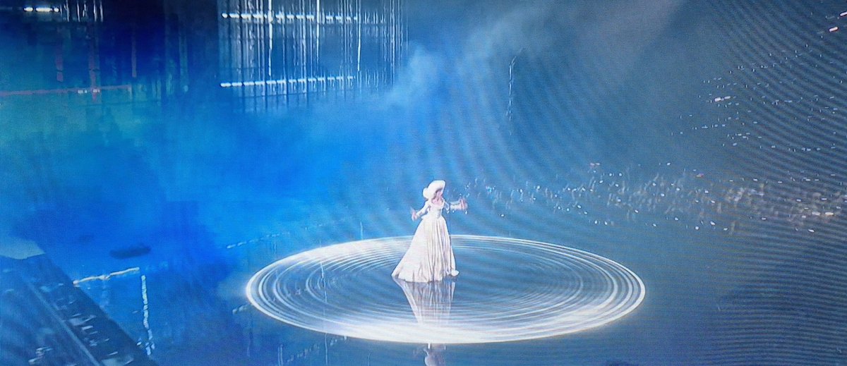 Lancement de l'Eurovision ! 

🇪🇺🇪🇺🇪🇺🇪🇺🇪🇺🇪🇺🇪🇺🇪🇺🇪🇺🇪🇺

Musique, show et commentaires débiles des présentateurs français... 

#Eurovision2025 #Eurovision #EurovisionRTVE #EurovisionSongContest #EurovisionSongContest2025 <a href="/Eurovision/">Eurovision Song Contest</a> <a href="/FranceTV/">France tv</a> #France