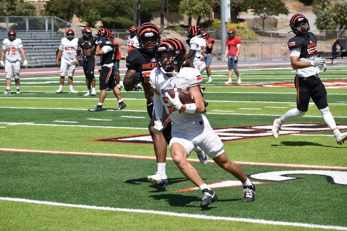 Spring ballin 🐅 #jucoproduct