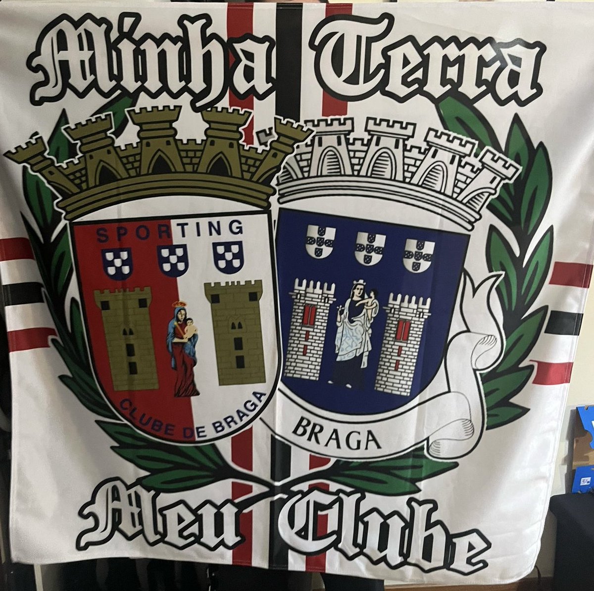 User1901921's tweet photo. Nunca é tarde para relembrar.
Tudo para a toca estarolada em Braga mandámos nós. https://t.co/UGVQSiyTgf