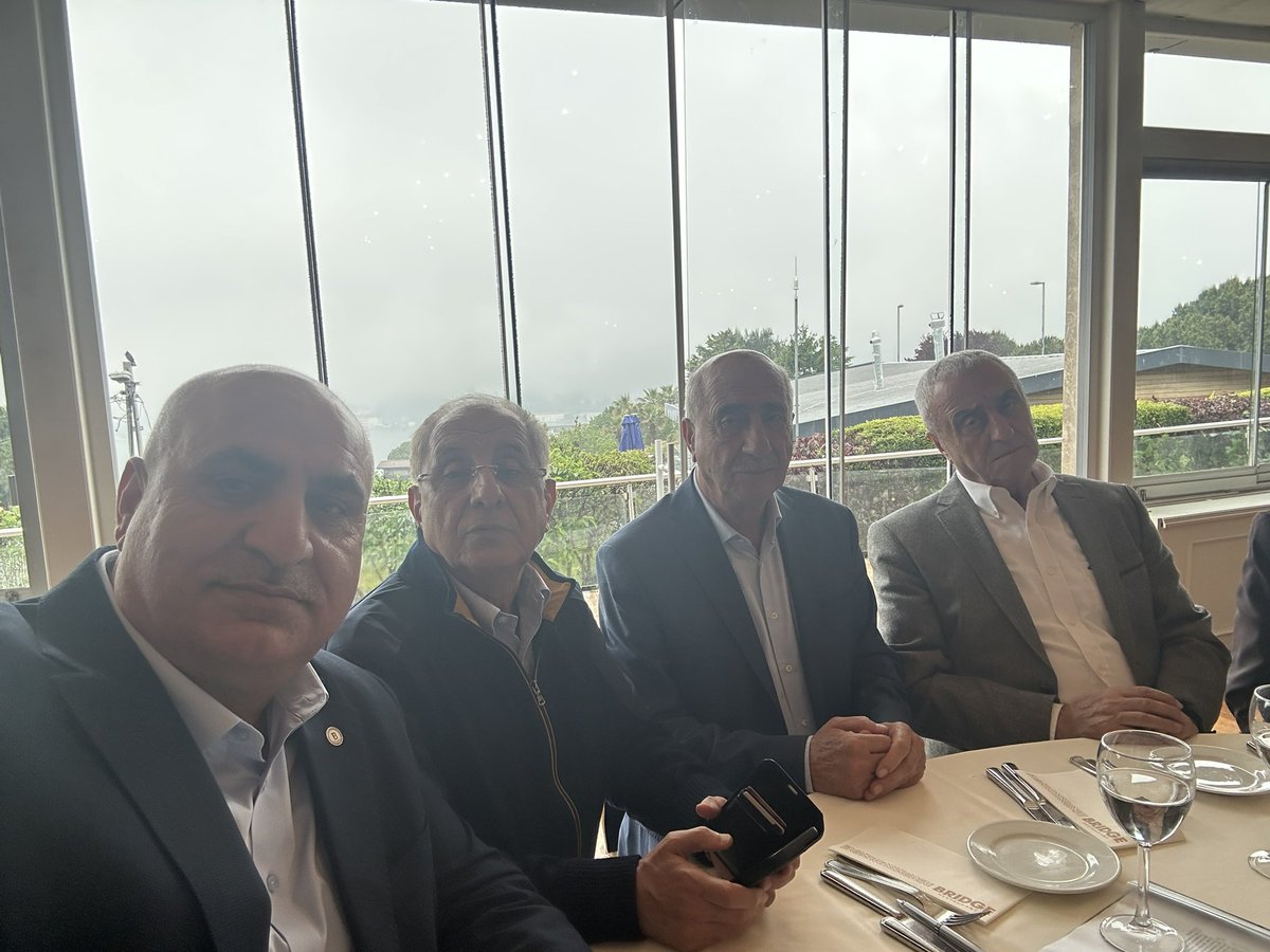 Bugün betav’ın 35’inci genel kurumuna bilkonu temsilen katılım sağladık yeniden göreve devam eden bitlisin gururu AHMET EREN başkanımıza ve yönetimini tebrik ediyor rabbim rızasına uygun bugüne kadar olduğunu gibi bundan sonrada güzel hizmetler yapmaya nasip etsin