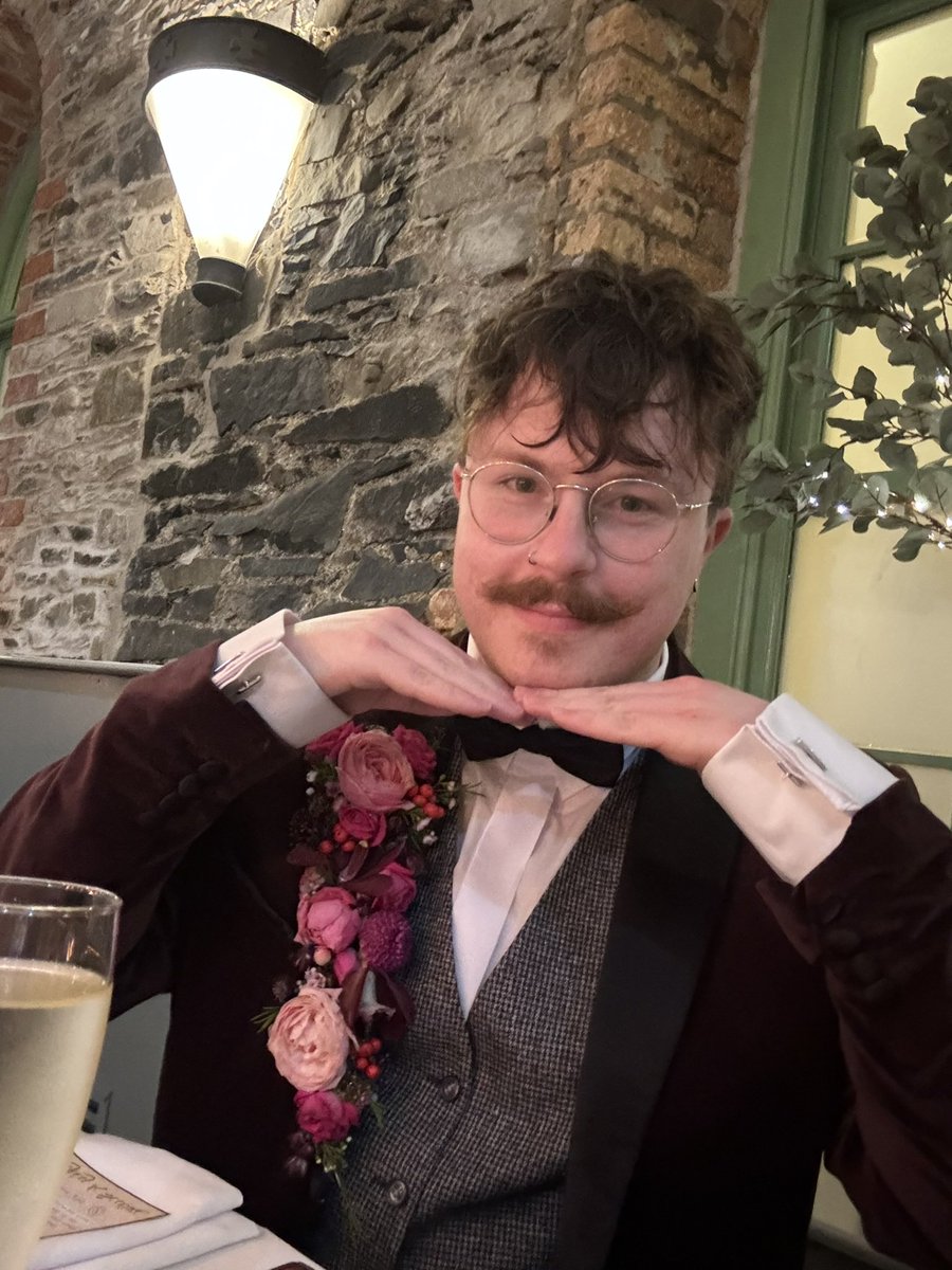 Happy birthday to Séamus Bond, your next 007 <a href="/AodhanLavery/">Bruscar Weeb</a>