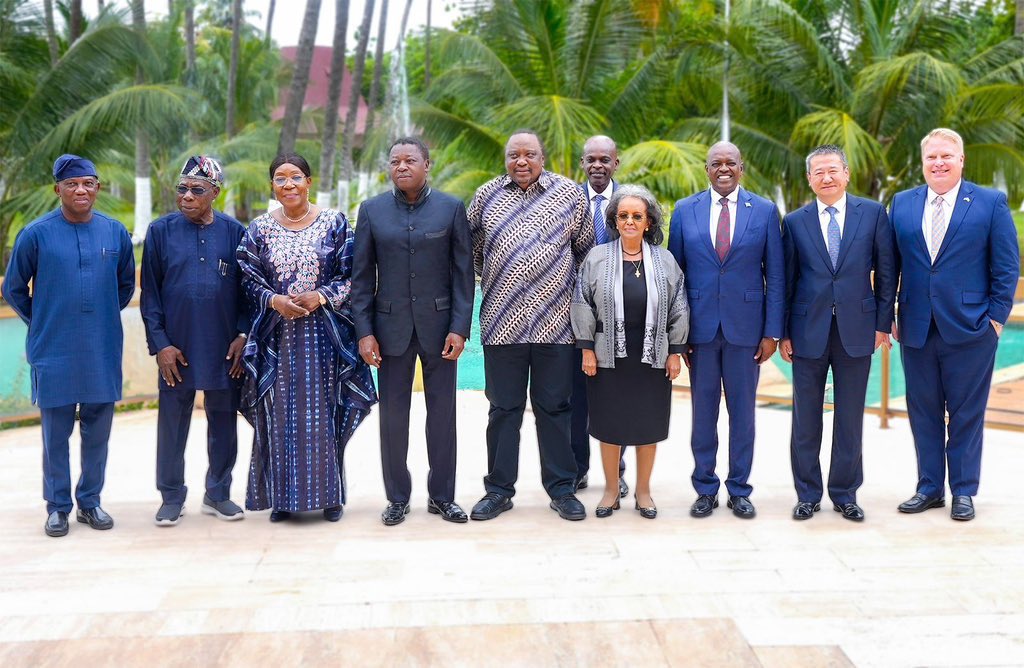 #RDC: « Congolais, dirigeants comme population, devons avoir honte ce jour car ce qui se passe à #Lomé confirme notre degré d’inconscience et d’irresponsabilité. Faut-il que pour nos propres problèmes, des frères et sœurs africains se réunissent sans nous, quelque part à Lomé,