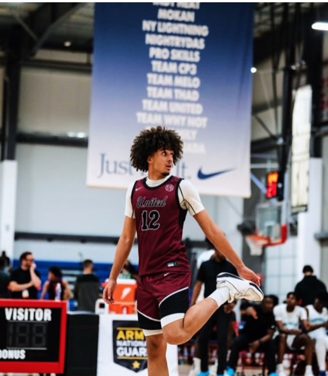 2026 6’8 Adam Barrouk had a standout showing with 17 points and 11 rebounds against Drive Nation. An active, athletic forward who plays with nonstop energy, Barrouk knocked down shots from the outside, ran the floor hard, and consistently made the right plays on both ends.