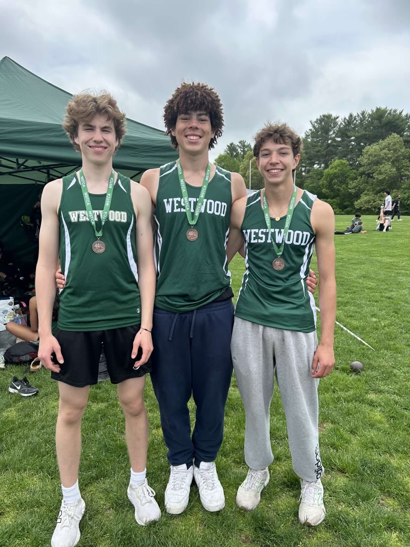 Westwood XC / Track (@jenteahan) on Twitter photo High jump relay team of Evan Schnatterly, Keilen McDonald, Roman Grilli get 3rd at DIII Relays! High jump relay team of Evan Schnatterly, Keilen McDonald, Roman Grilli get 3rd at DIII Relays!