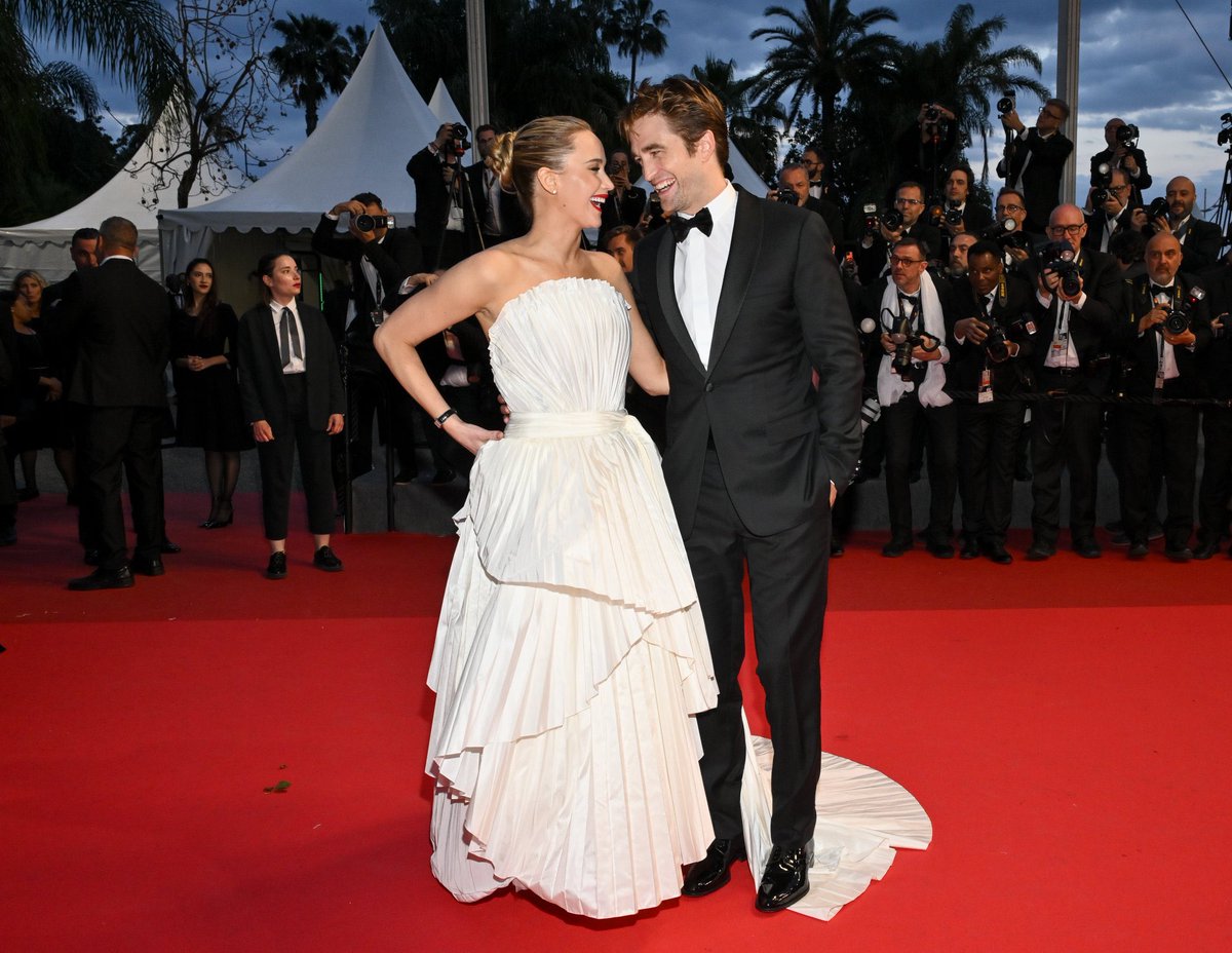 IsThatNeli's tweet image. Jennifer Lawrence and Robert Pattinson! Just wow!🔥 #CannesFilmFestival