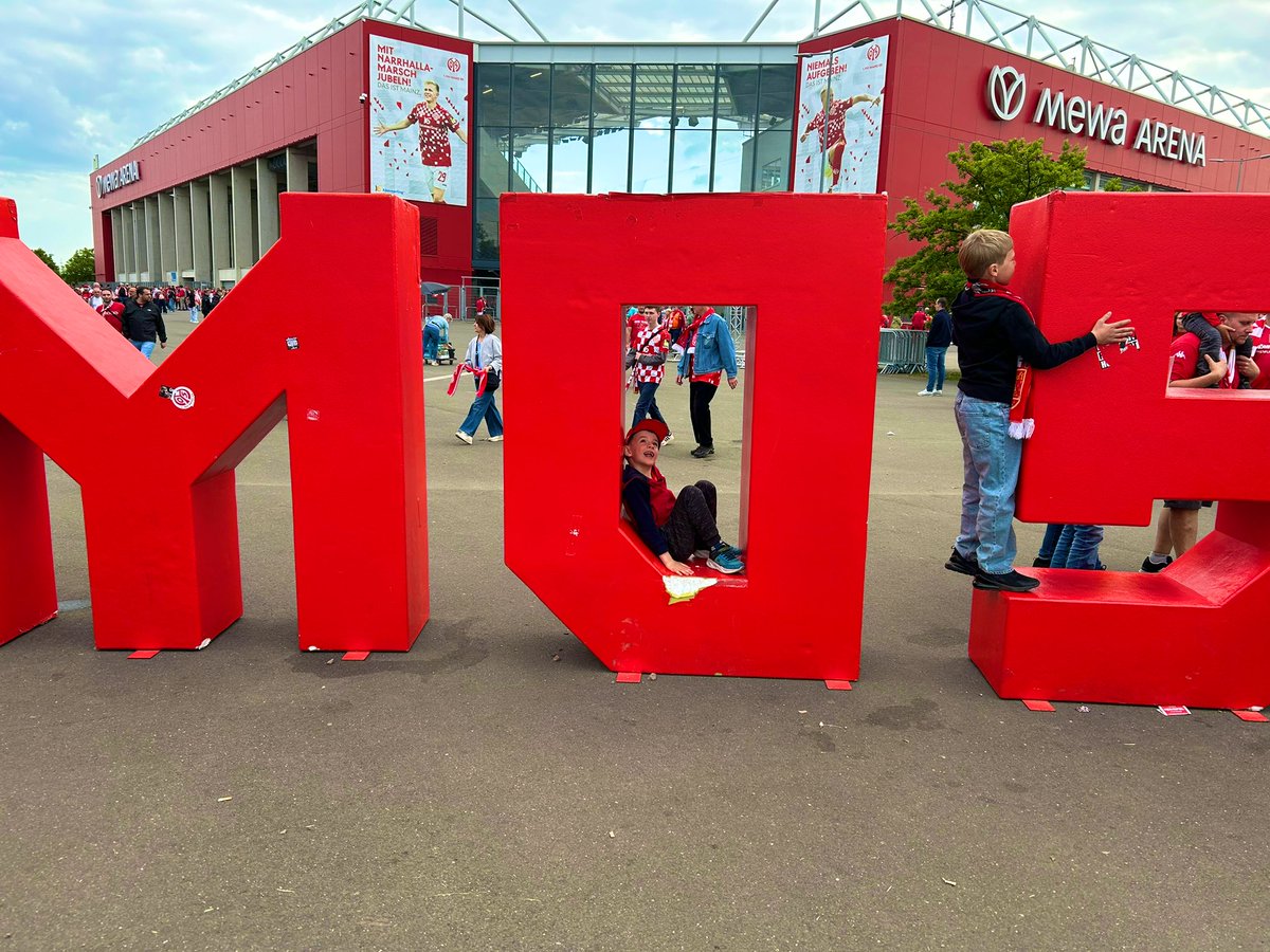 The end of my fifth full season in Germany 🇩🇪 absolutely love this league - and love sharing it with those around me too, particularly this young fella 🥰