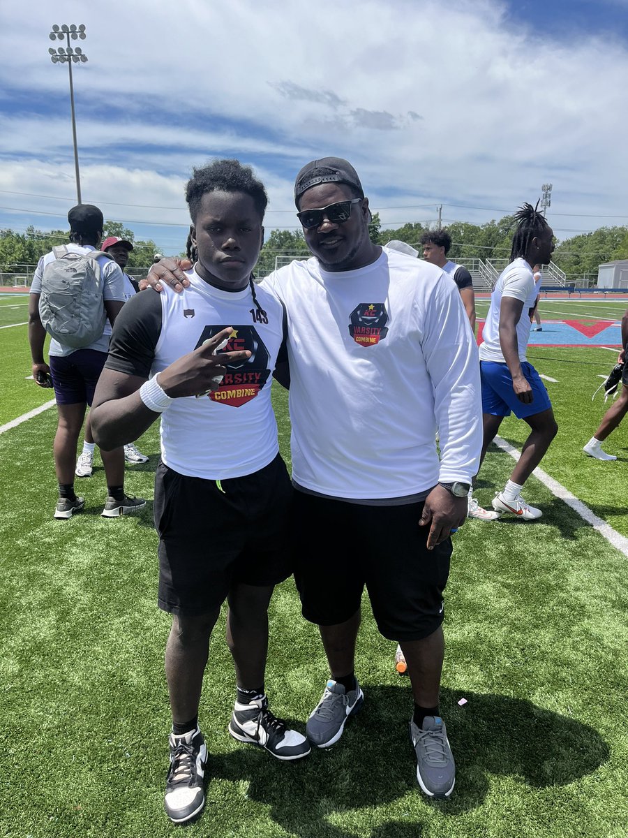 devin_hollins7's tweet image. It was so much fun showing out and competing in the @Varsitycombine1 today!! I’m so excited to keep going and keep pushing forward through this journey. I appreciate all the coaches that came through during this combine.
@JPRockMO
@GSV_STL
@PrepRedzoneMO
@MarquetteFootbl