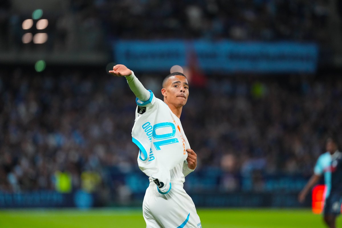 ActuFoot_'s tweet photo. 🚨 Mason Greenwood 🏴󠁧󠁢󠁥󠁮󠁧󠁿 𝗔𝗨𝗧𝗘𝗨𝗥 𝗗'𝗨𝗡 𝗗𝗢𝗨𝗕𝗟𝗘́ et 𝗣𝗔𝗦𝗦𝗘𝗨𝗥 𝗗𝗘́𝗖𝗜𝗦𝗜𝗙 ! 🥵

AUTANT DE BUTS QUE DEMBÉLÉ EN LIGUE 1 !!!! 💙🤍

Sa première saison avec l'OM est une réussite :

🏟️ 34 matches en Ligue 1
⚽️ 21 buts
🎯 5 passes décisives

Il lui reste 1 buts à inscrire pour être seul meilleur buteur de Ligue 1. ⏳
