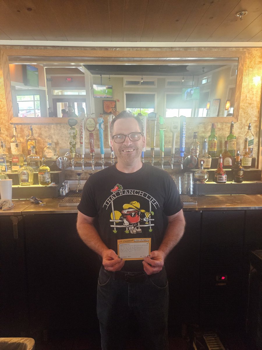 atc373's tweet photo. Our bartender Paul getting recognized for his performance during margarita madness. One of the winners of a brand new IPad for being one of the top sellers in the brand! https://t.co/yL6HQ9JNb2