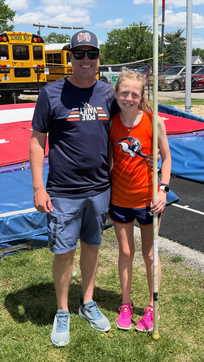 Mahomet Seymour Pole Vault tweet media