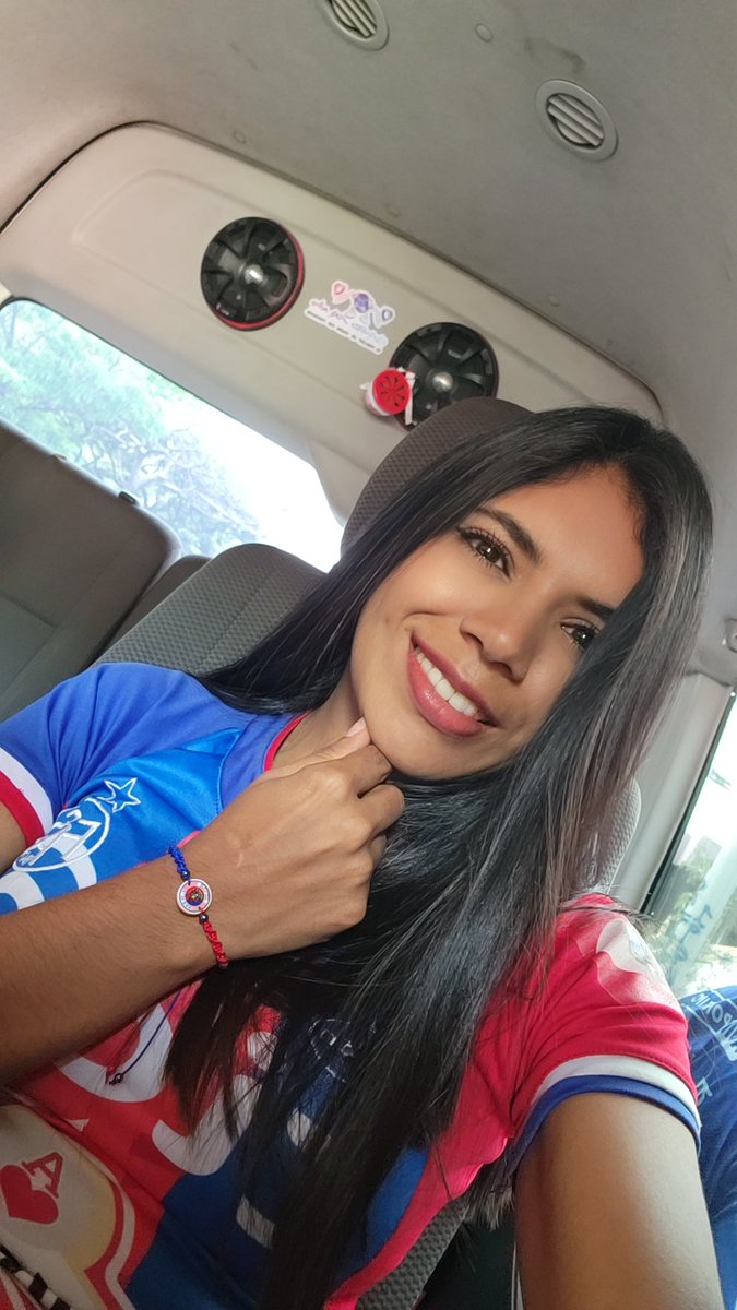 Rumbo a Santa Rosa de Lima📍

Todos juntos hasta el final 🥹 a pesar de todas las circunstancias ❤️💙

🎶YOU' LL NEVER WALK  ALONE🎶
