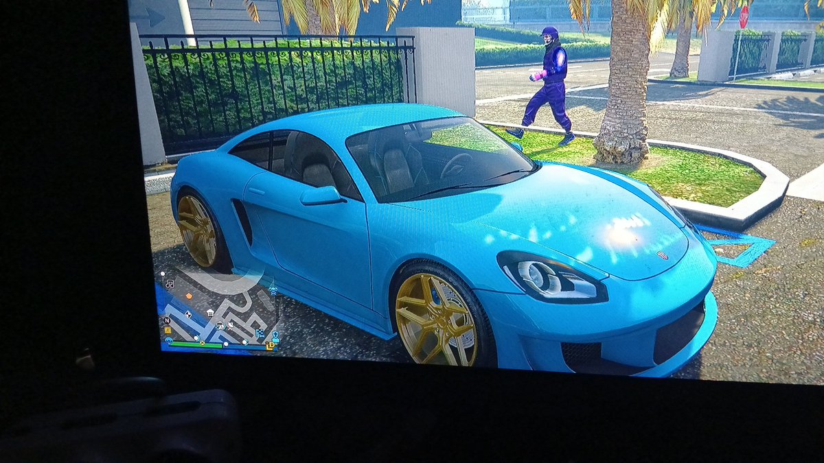 simoss111's tweet photo. @DeiMaestri @TONYB_GTA5 @gpino4540 Grazie per la macchina bellossima https://t.co/ZPYxWT7L5z