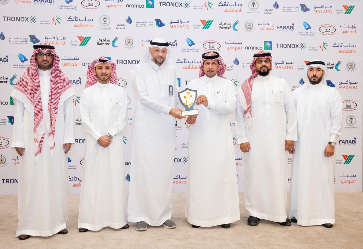RCJY_Yanbu's tweet photo. كُرمت
#الهيئة_الملكية_بينبع خلال الحفل الذي اقامته شركة ياسرف لتكريم الجهات المشاركة من لجنة (ياما) للطوارئ، وذلك تقديرًا لجهودهم المتميزة في مكافحة الحرائق، وتقديراً لسرعة استجابتها وكفاءة فُرق الإطفاء والإنقاذ التابعة لها.
يأتي هذا التكريم تأكيداً على أهمية التعاون المثمر بين الهيئة الملكية وشركائها في المدن ، بما يعزز من مستوى الجاهزية والسلامة العامة.

#صناعة_وحياة