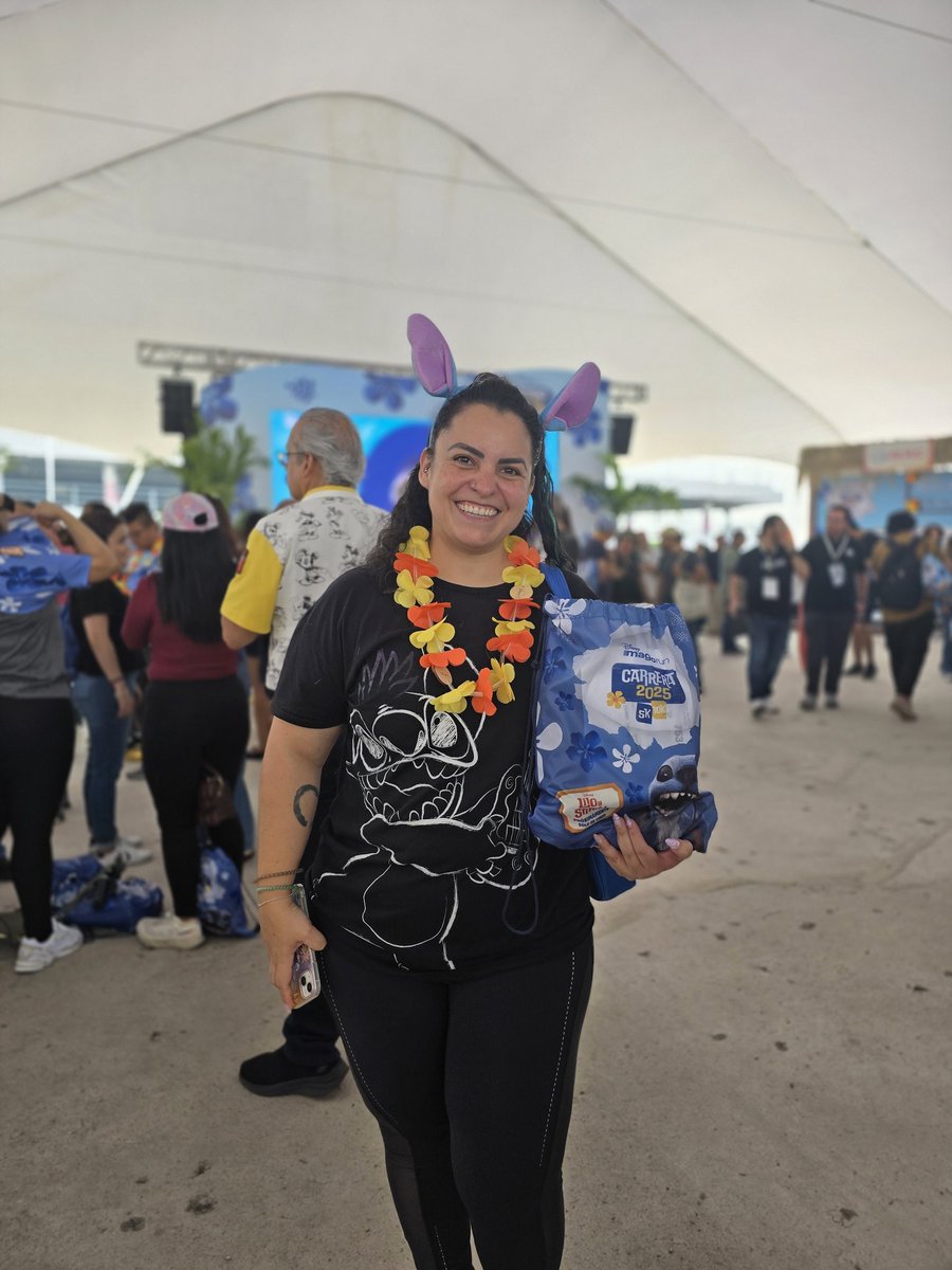 RadioDisneyMX's tweet photo. Los corredores están preparados para ir a toda velocidad mañana en la #DisneyMagicRun 🏃♀️ https://t.co/F2s67NaZK7