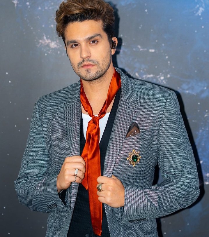 Morenadebeleml2's tweet photo. Marido gato da Ga @ajademagalhaes Rei 🤴 Meteoro @luansantana Topetudo gato grande https://t.co/Ss79xX8Xl0
