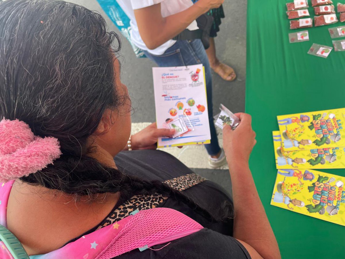 MINSAPma's tweet image. #PanamáMetro | La Región Metropolitana de Salud refuerza su compromiso con la población a través de ferias y jornadas que promueven estilos de vida saludables, prevención del dengue, vacunación, orientación nutricional y atención médica integral. #MinsaPanamá
