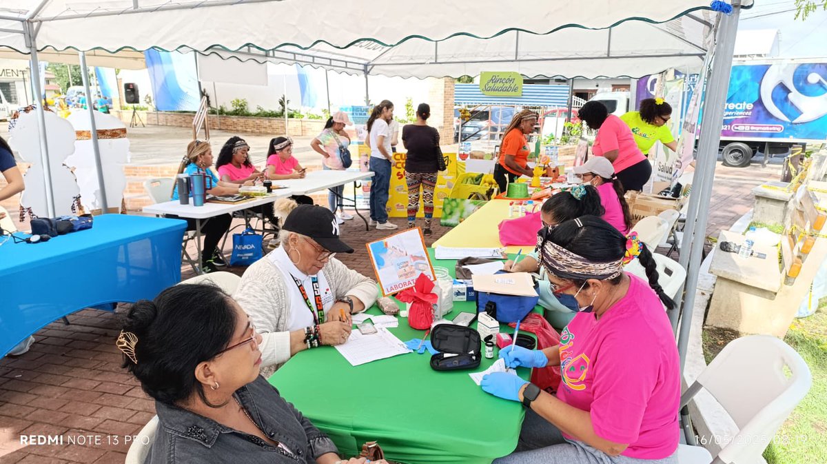 MINSAPma's tweet image. #PanamáMetro | La Región Metropolitana de Salud refuerza su compromiso con la población a través de ferias y jornadas que promueven estilos de vida saludables, prevención del dengue, vacunación, orientación nutricional y atención médica integral. #MinsaPanamá