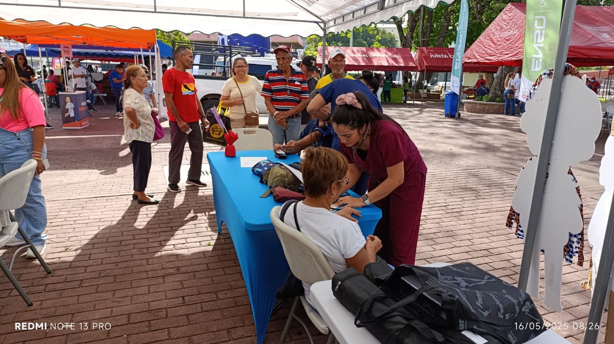 MINSAPma's tweet image. #PanamáMetro | La Región Metropolitana de Salud refuerza su compromiso con la población a través de ferias y jornadas que promueven estilos de vida saludables, prevención del dengue, vacunación, orientación nutricional y atención médica integral. #MinsaPanamá