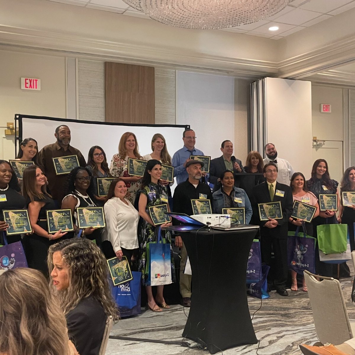 Recently, we supported one of our teachers, Mr. Uptgrow, at the DCSTA  ceremony. It was a great evening recognizing phenomenal Science teachers at the elementary, middle, and school levels. Way to go, Hornet! #YourBestChoiceMDCPS, #ScienceTeacherOfTheYearAwardsBanquet 🐝👨🏽‍🔬🔬