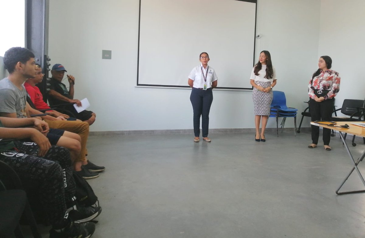 MINSAPma's tweet image. #Herrera | Junto a @Pandeportes fortalecemos el bienestar emocional de atletas de alto rendimiento con charlas educativas, sesiones grupales y asesoría psicológica, brindando herramientas para promover su desarrollo integral. #MinsaPanamá