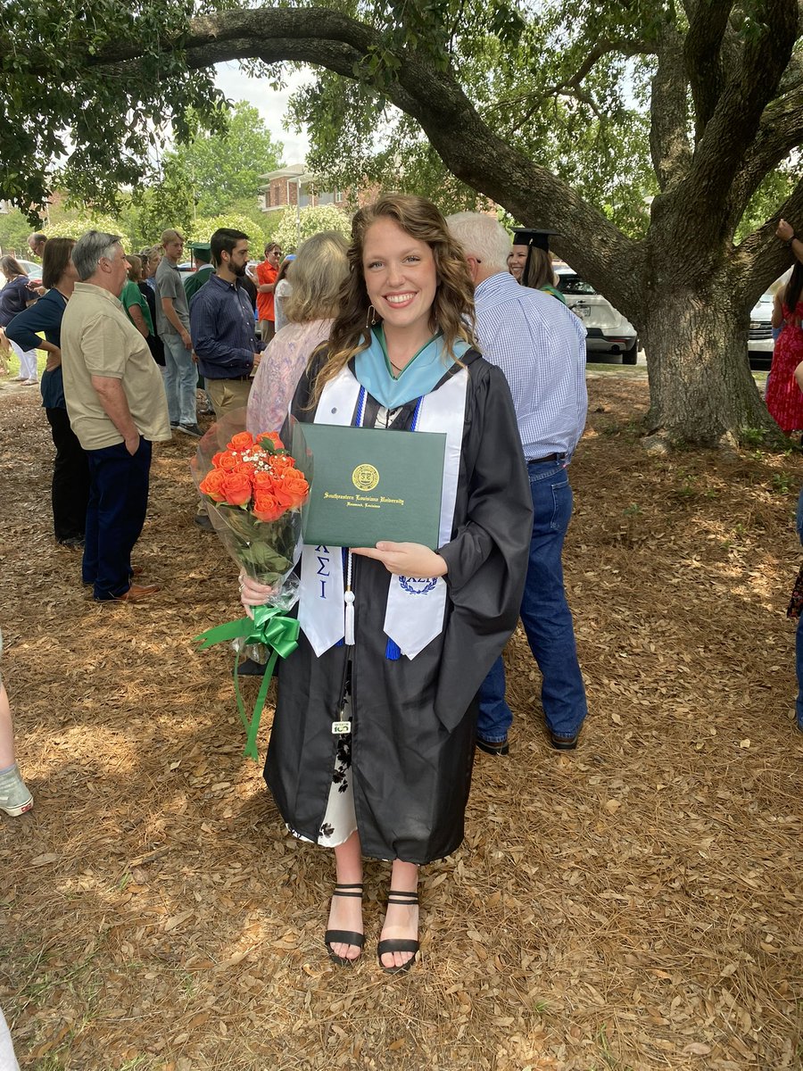 SimplyKcs's tweet photo. Mastered it!!!!💚👩‍🎓 https://t.co/ilJFHvmytE