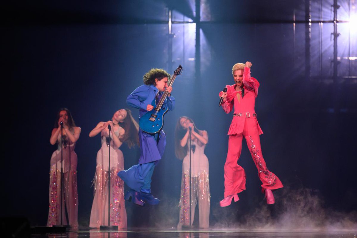 kanadenka's tweet photo. #Eurovision2025
Fucking Ukrainians the people you are https://t.co/cWgEJWde2p