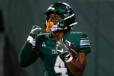 Ray’Quan Williams (@supermanray3) on Twitter photo I'm blessed to receive an offer from Tulane University🙏🏽<a href="/CoachCarterTU/">#TTB</a> <a href="/CoachRobertVal/">Coach Robert Valdez</a> <a href="/JeritRoser/">Jerit Roser</a> <a href="/Rivals/">Rivals</a> <a href="/JPrestonSports/">Josh Preston</a> <a href="/samspiegs/">Sam Spiegelman</a> <a href="/PrepRedzoneLA/">Prep Redzone Louisiana</a> <a href="/On3Recruits/">On3 Recruits</a> I'm blessed to receive an offer from Tulane University🙏🏽<a href="/CoachCarterTU/">#TTB</a> <a href="/CoachRobertVal/">Coach Robert Valdez</a> <a href="/JeritRoser/">Jerit Roser</a> <a href="/Rivals/">Rivals</a> <a href="/JPrestonSports/">Josh Preston</a> <a href="/samspiegs/">Sam Spiegelman</a> <a href="/PrepRedzoneLA/">Prep Redzone Louisiana</a> <a href="/On3Recruits/">On3 Recruits</a>