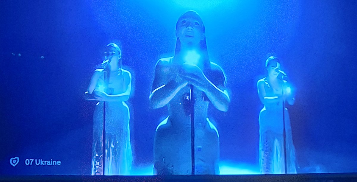 Zo'n taille had ik ook, 25 jaar geleden...

#stondmeniet 
#Songfestival
#Eurovision