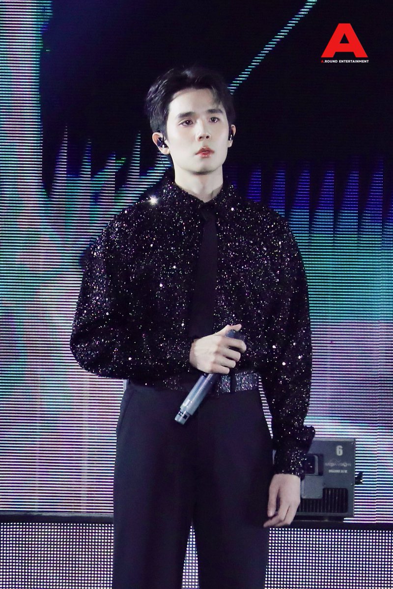 around_ent's tweet photo. “จิมมี่ จิตรพล” ในงาน “LOVE OUT LOUD FAN FEST 2025 : LOVEMOSPHERE”

WE HERE FOR JIMMYSEA D1 
#JimmySea #จิมมี่ซี #jimmyyjp
#LOLFanFest2025D1 
#LOLFanFest2025 https://t.co/IKBvglokFX