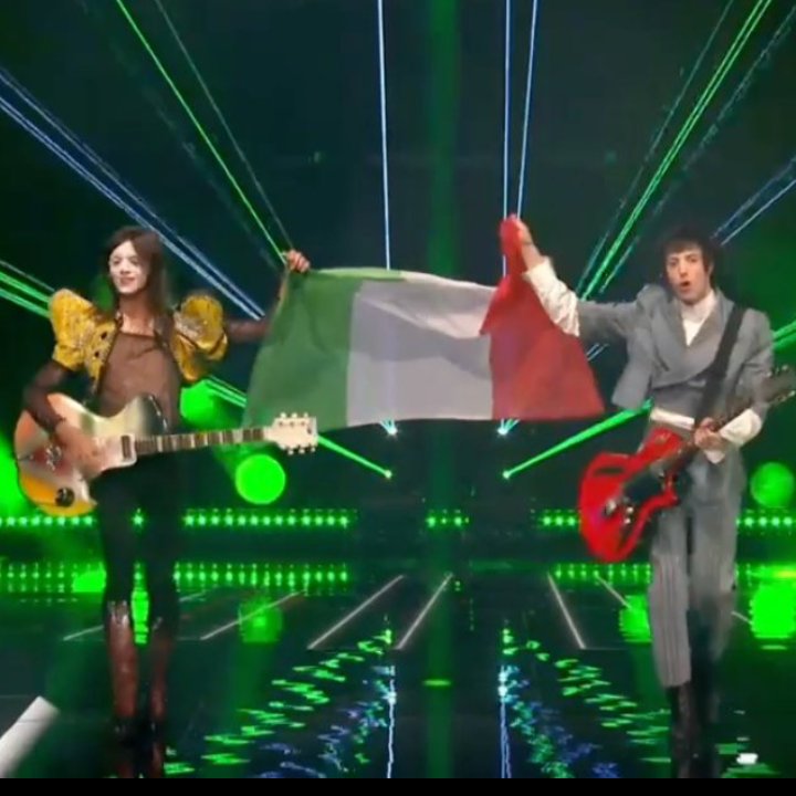 Elena09766's tweet photo. La nostra santissima Trinità  🇮🇹#Eurovision2025 #ESCITA #ESC2025 #eurovi https://t.co/ipLMIDkvM4