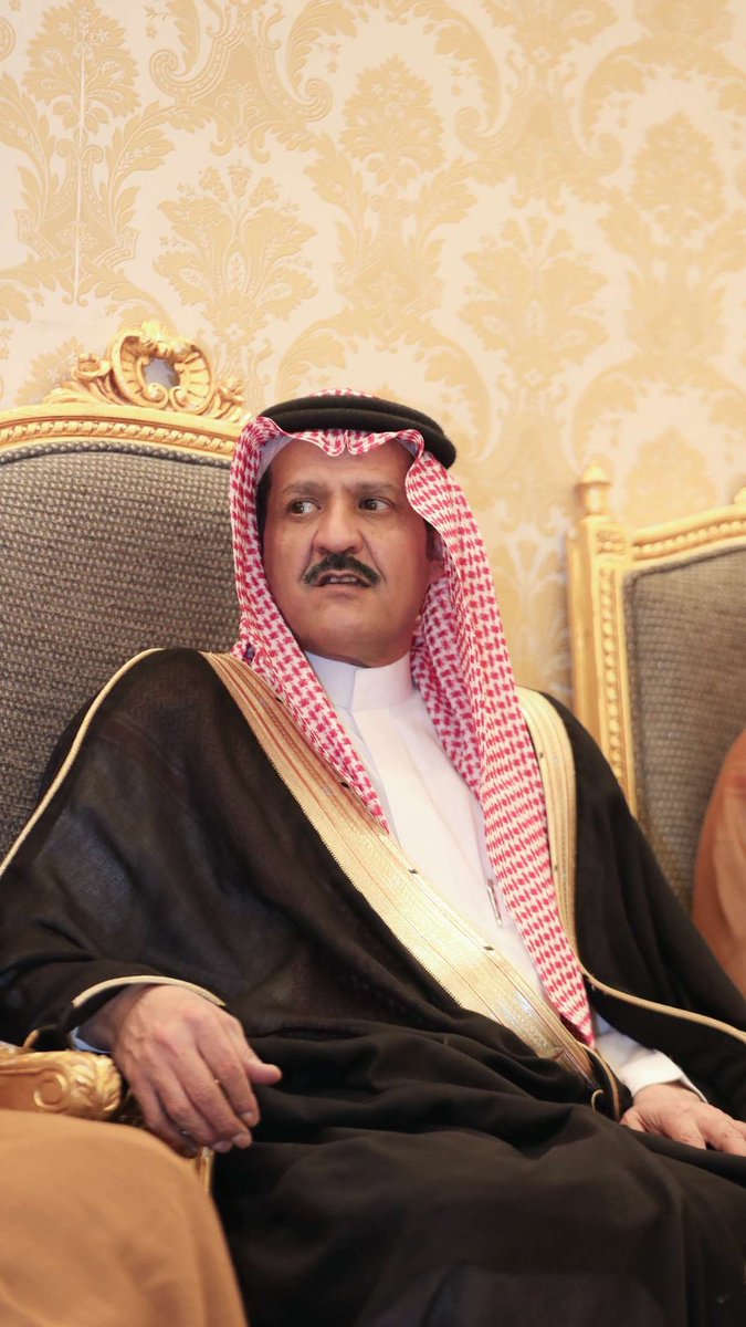 haziem_com's tweet photo. مانجحد المعروف واللي يجحده جعله فداه
اللي فزع معنا على الميقاف ماعنه مصد
سلام ياشيخ #الهزيم اللي ينومسنا نباه
سلام وافي مالحقه قصور من قبل وبعد
سلمان واللي يمدحه يملك مفاتيح الغناه
ابن دخيل مايجي بالصف تكميلة عدد
#قبيلة_الهزيم
#شيخ_قبيلة_الهزيم_سلمان_بن_دخيل_الهزيمي
#مدينة_عرعر https://t.co/ETnvKAZyFG